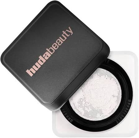 HUDA BEAUTY Easy Bake Loose Baking & Setting Powder