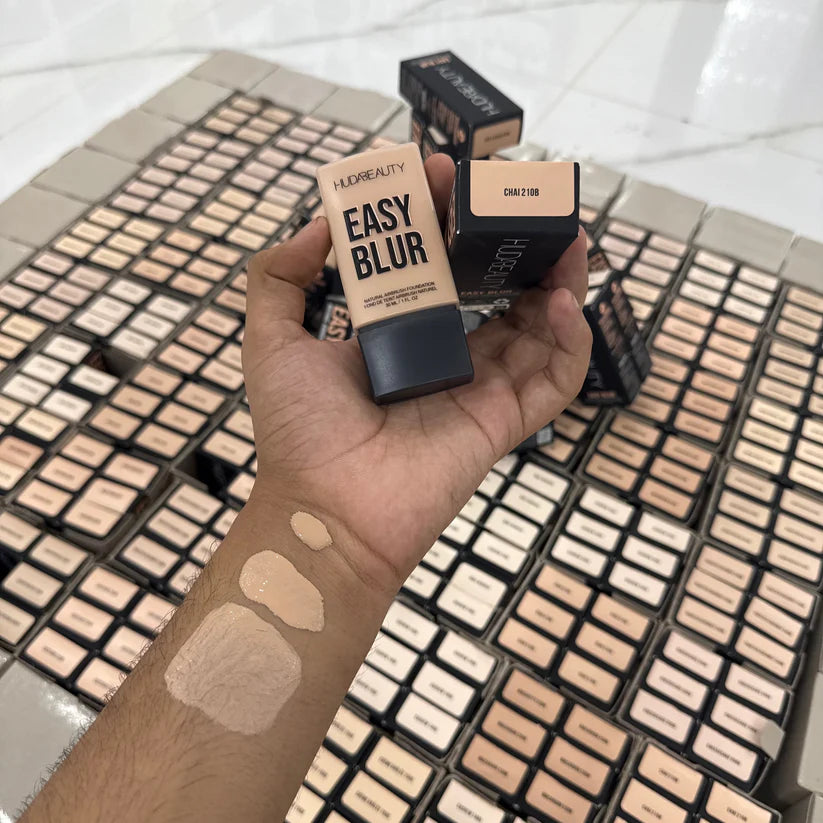 HUDA Beauty Easy Blur Foundation+ Faux Filler Lip Gloss