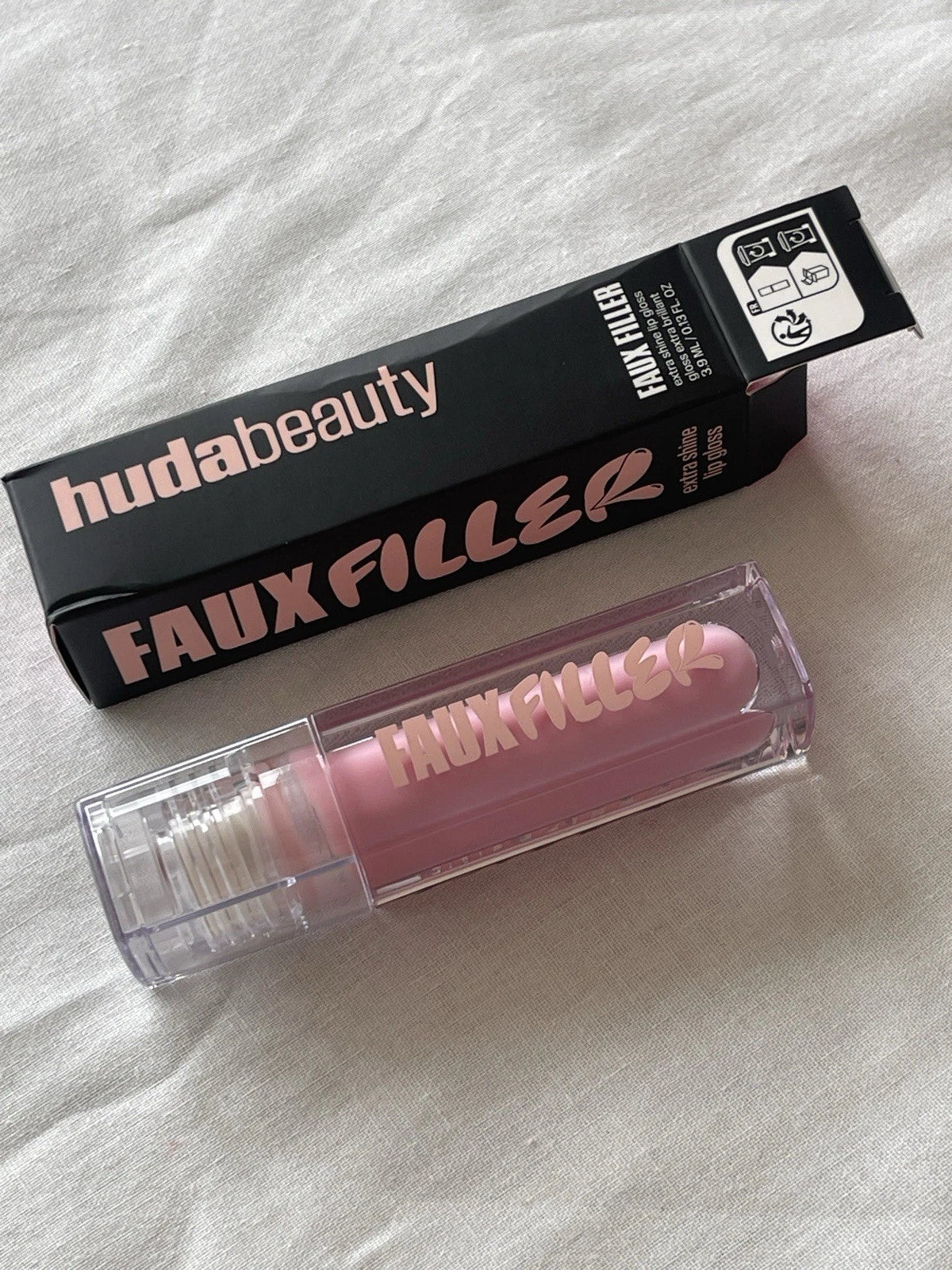 HUDA Beauty FAUX LIP GLOSS